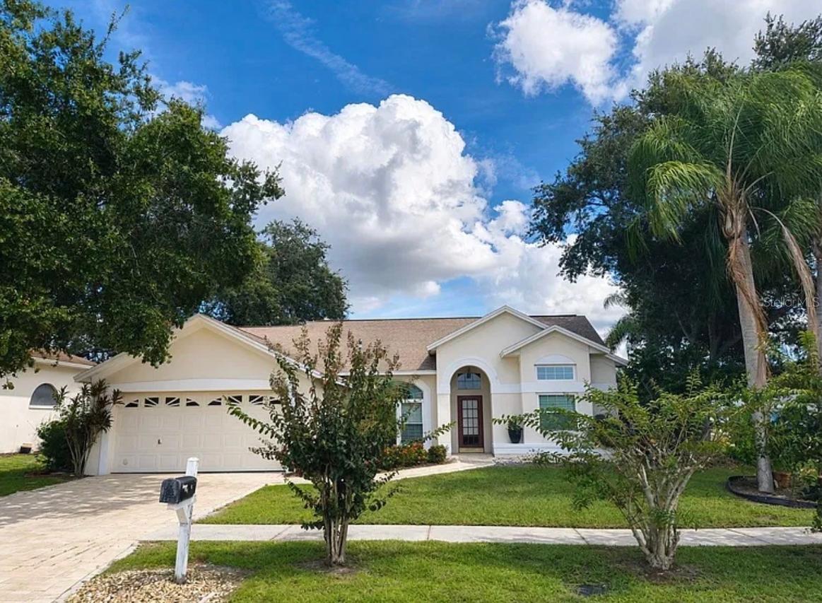 8701 Middle Cross Pl., Tampa, FL 33635