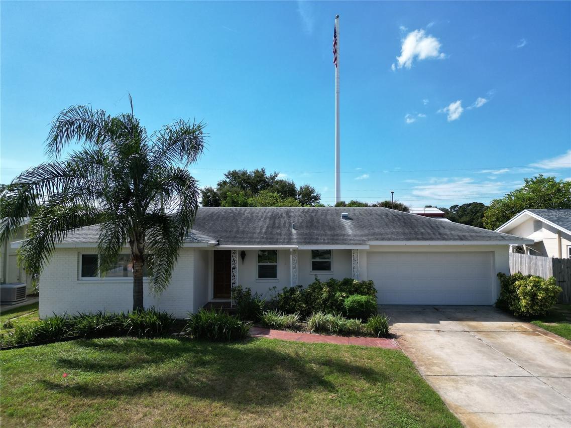 9270 111th St., Seminole, FL 33772