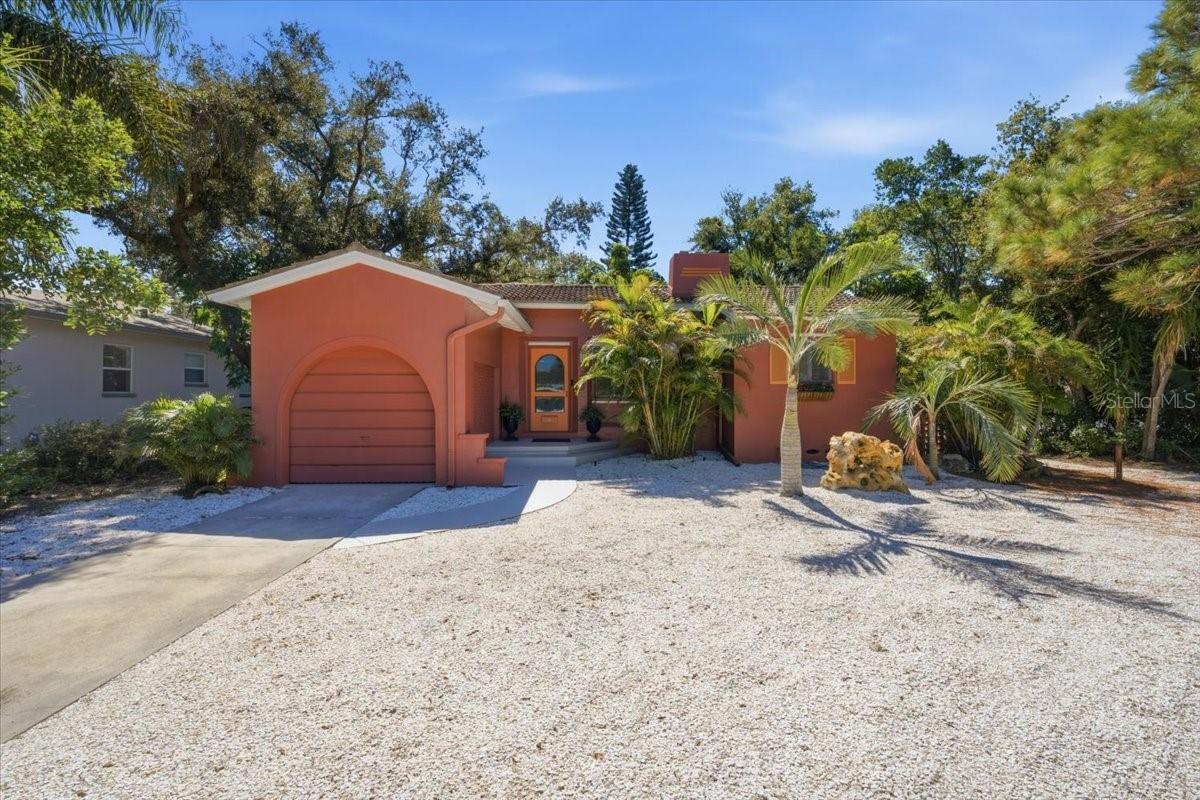 240 23rd Ave., St Petersburg, FL 33705