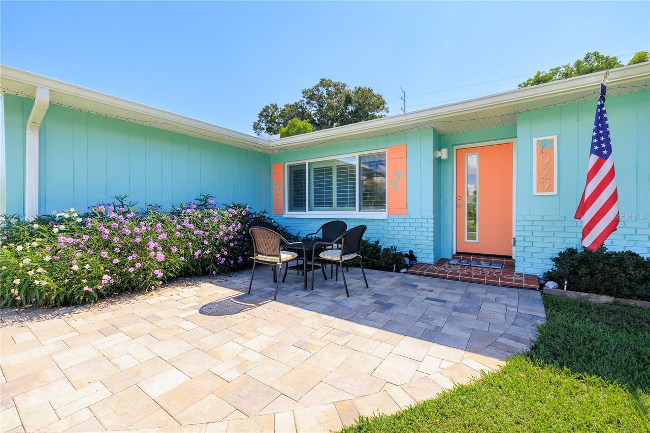 929 Santa Monica Dr., Dunedin, FL 34698