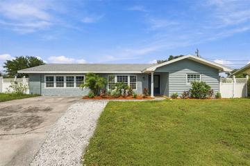 New Homes with In-ground Swimming Pools That Attend Seminole Middle School: October 11th to October 17th