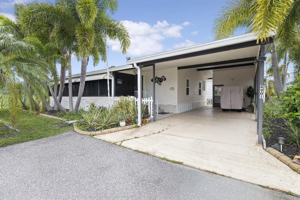4901 4th C St., Bradenton, FL 34203