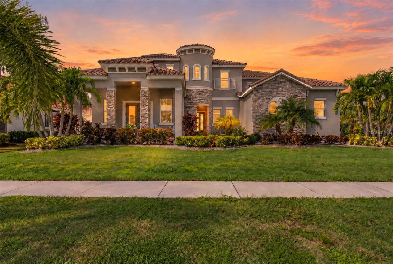 832 Manns Harbor Dr., Apollo Beach, FL 33572