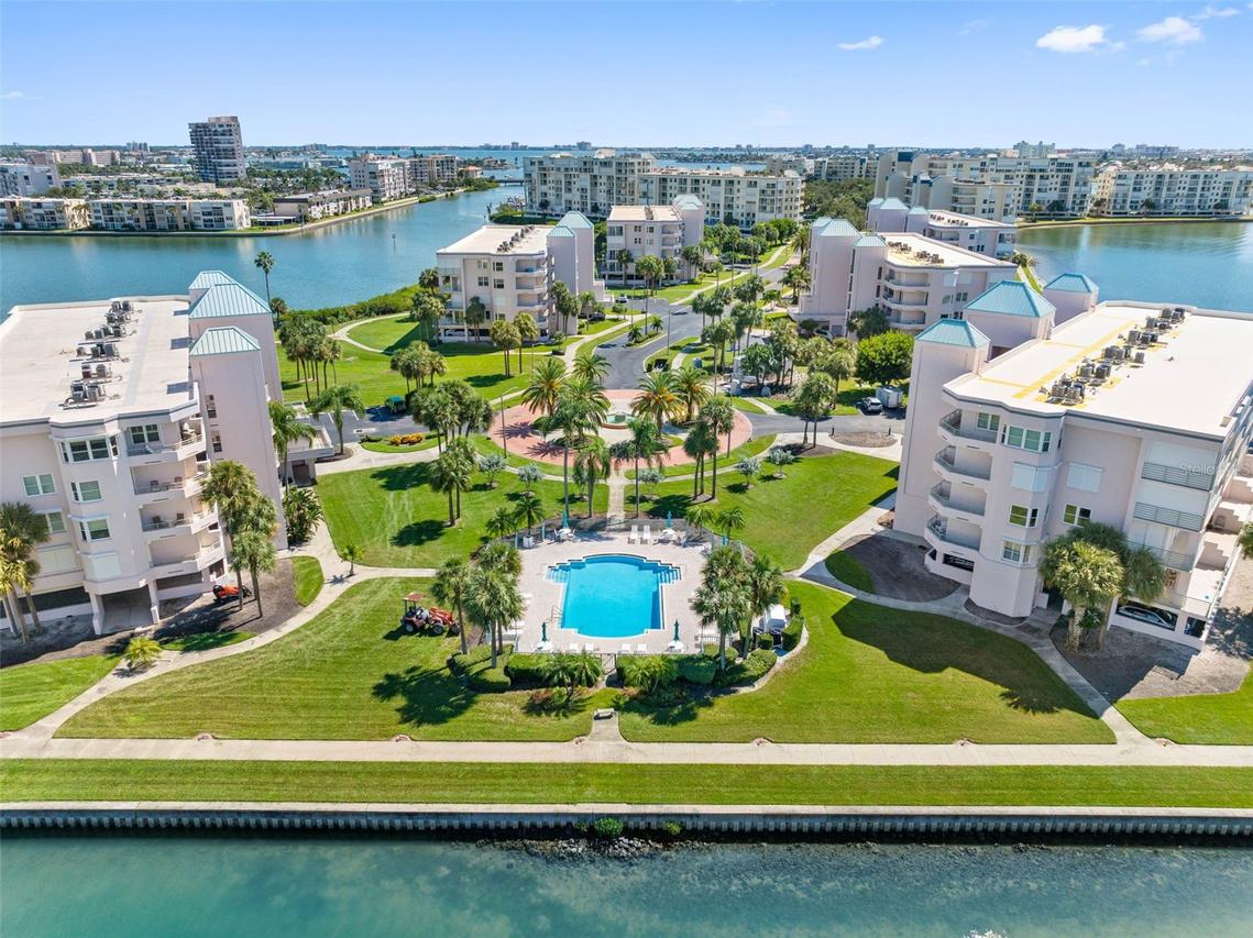8021 Sailboat Key Blvd. #304, St Petersburg, FL 33707