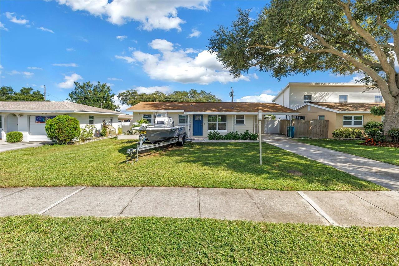 8001 Ridge Rd., Seminole, FL 33772