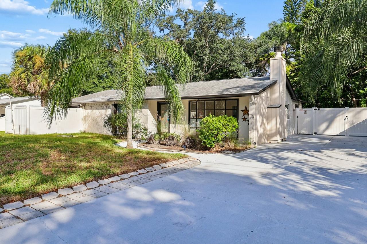 7321 Canal Blvd., Tampa, FL 33615