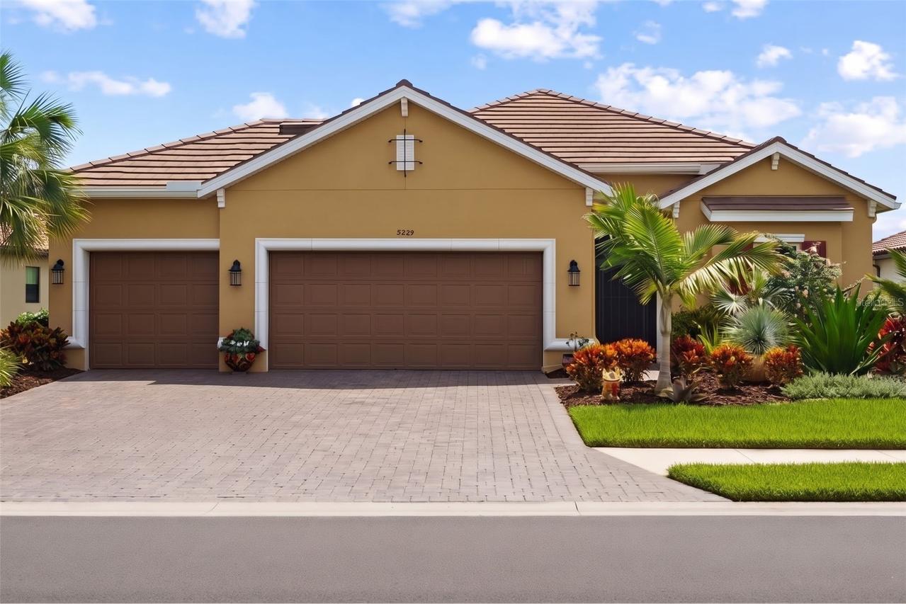 5229 Caserta Ct., Palmetto, FL 34221