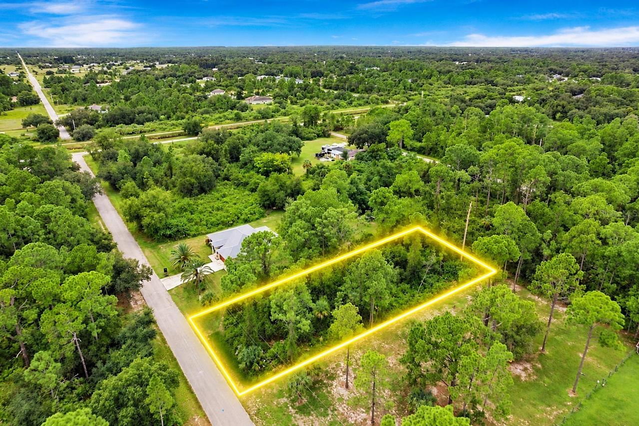 2011 Wells Ave., Alva, FL 33920