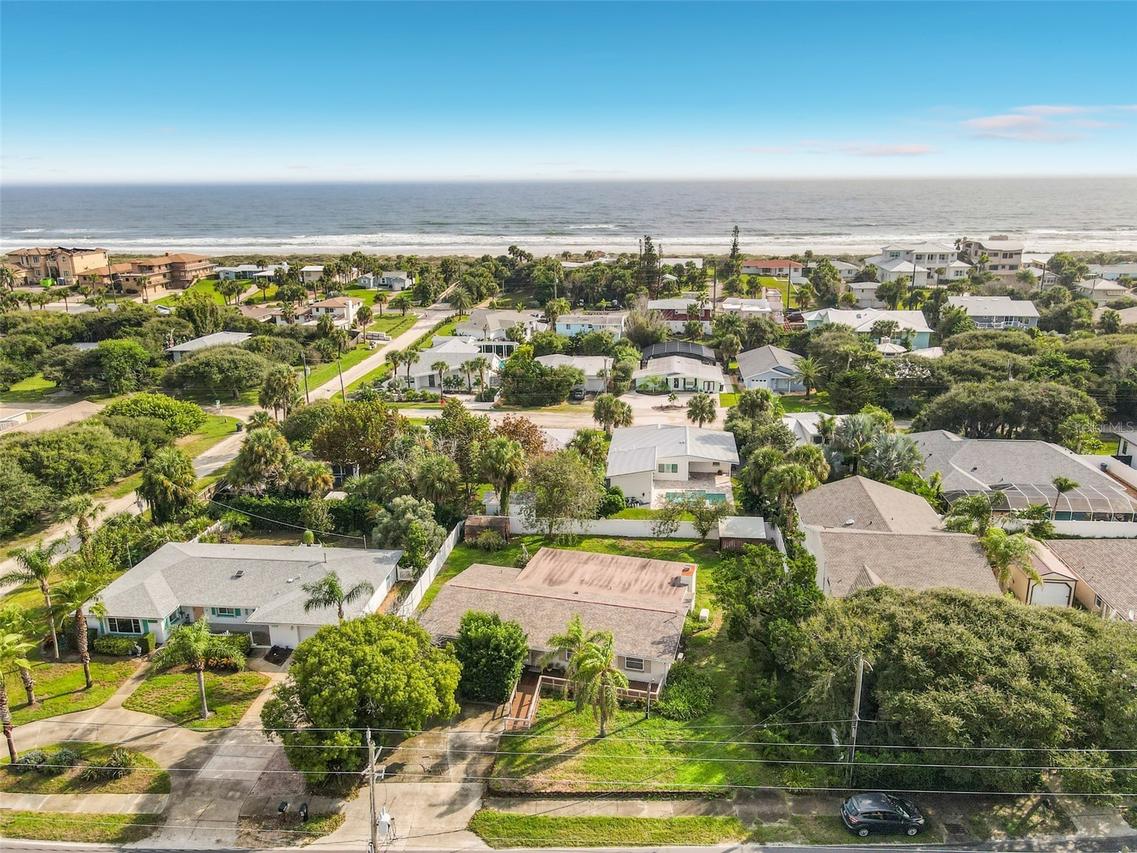 1211 N Peninsula Ave., New Smyrna Beach, FL 32169