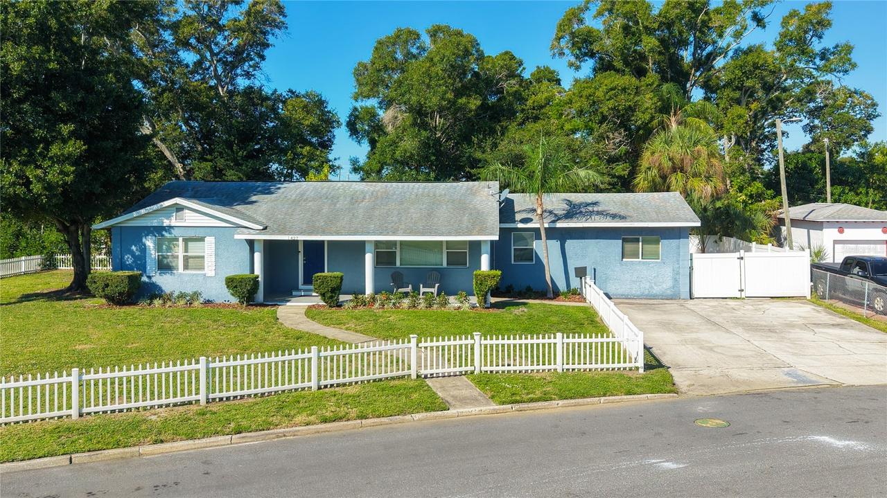 427 39th St., St Petersburg, FL 33711