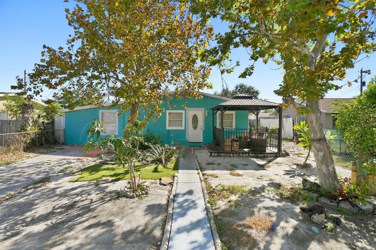 6820 Larmon St., Tampa, FL 33634