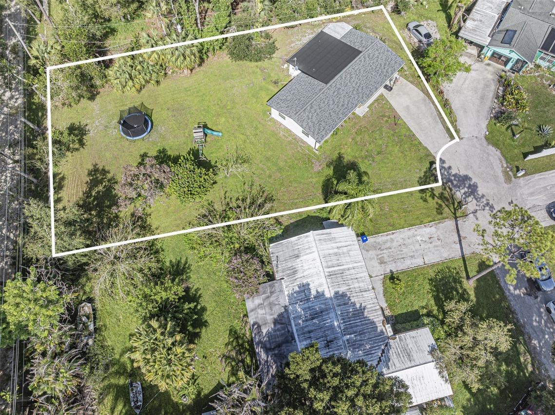 2755 6th Pl., Vero Beach, FL 32968