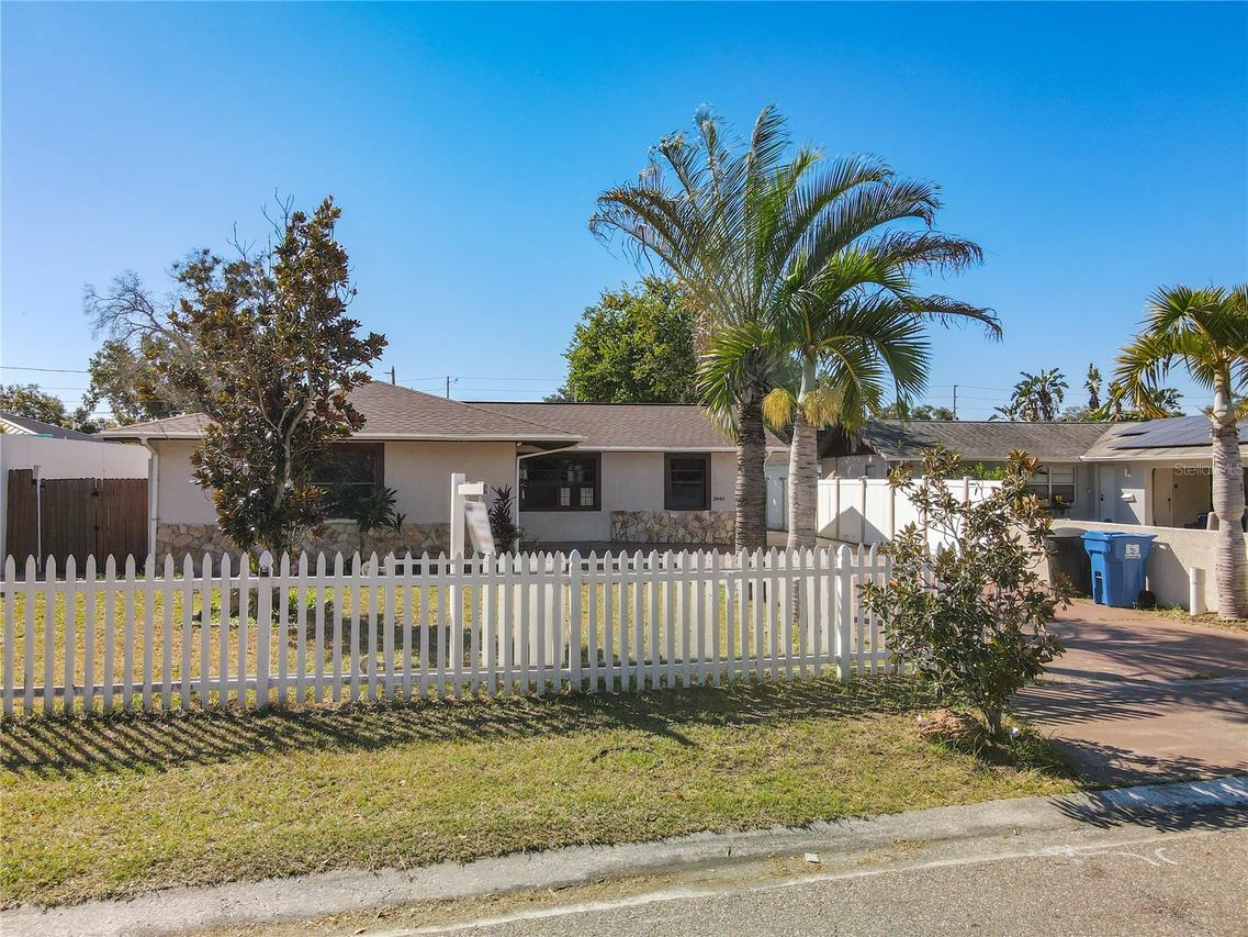 3440 16th Ave., St Petersburg, FL 33713