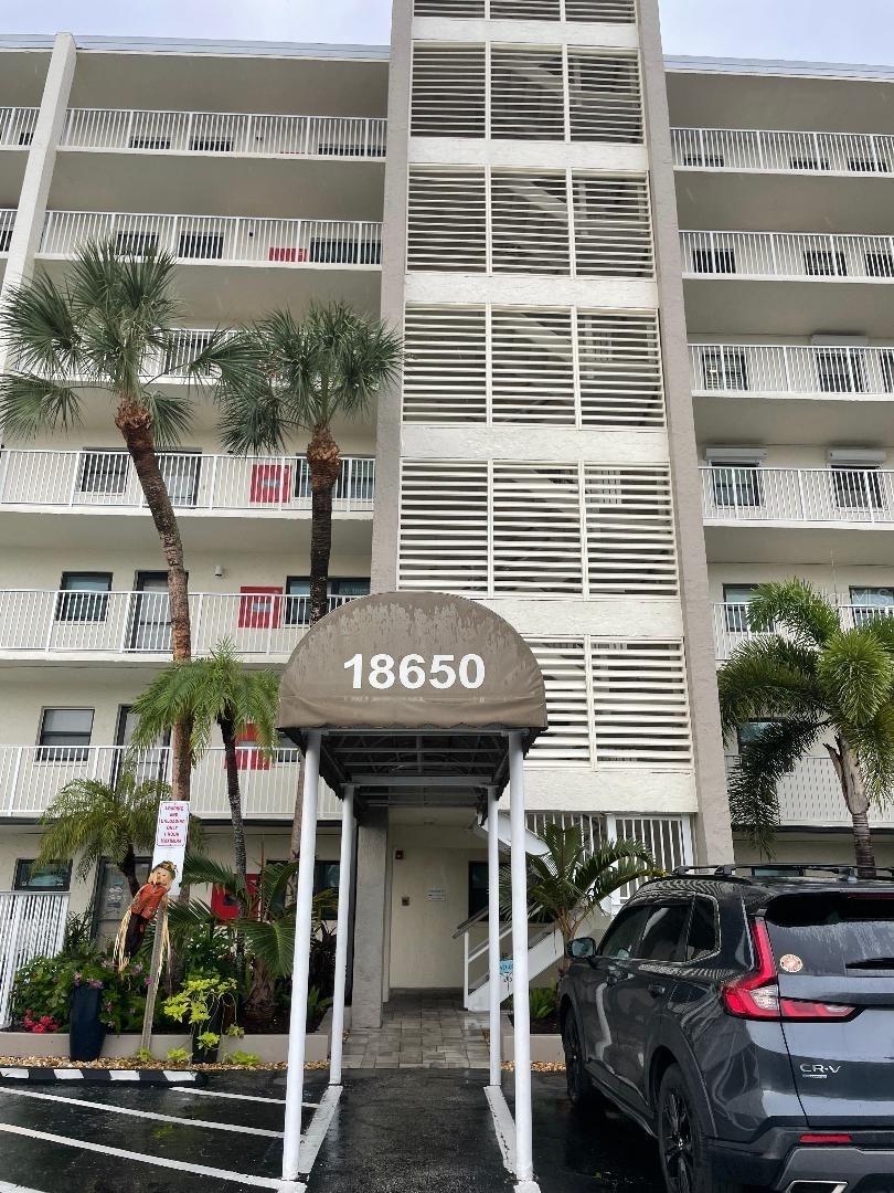 18650 Gulf Blvd. #304, Indian Shores, FL 33785