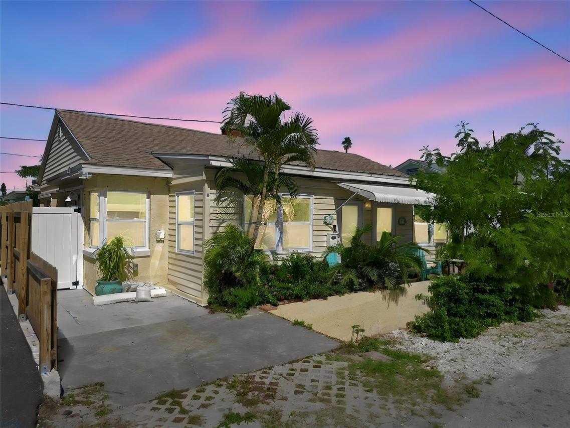 78 146th Ave., Madeira Beach, FL 33708