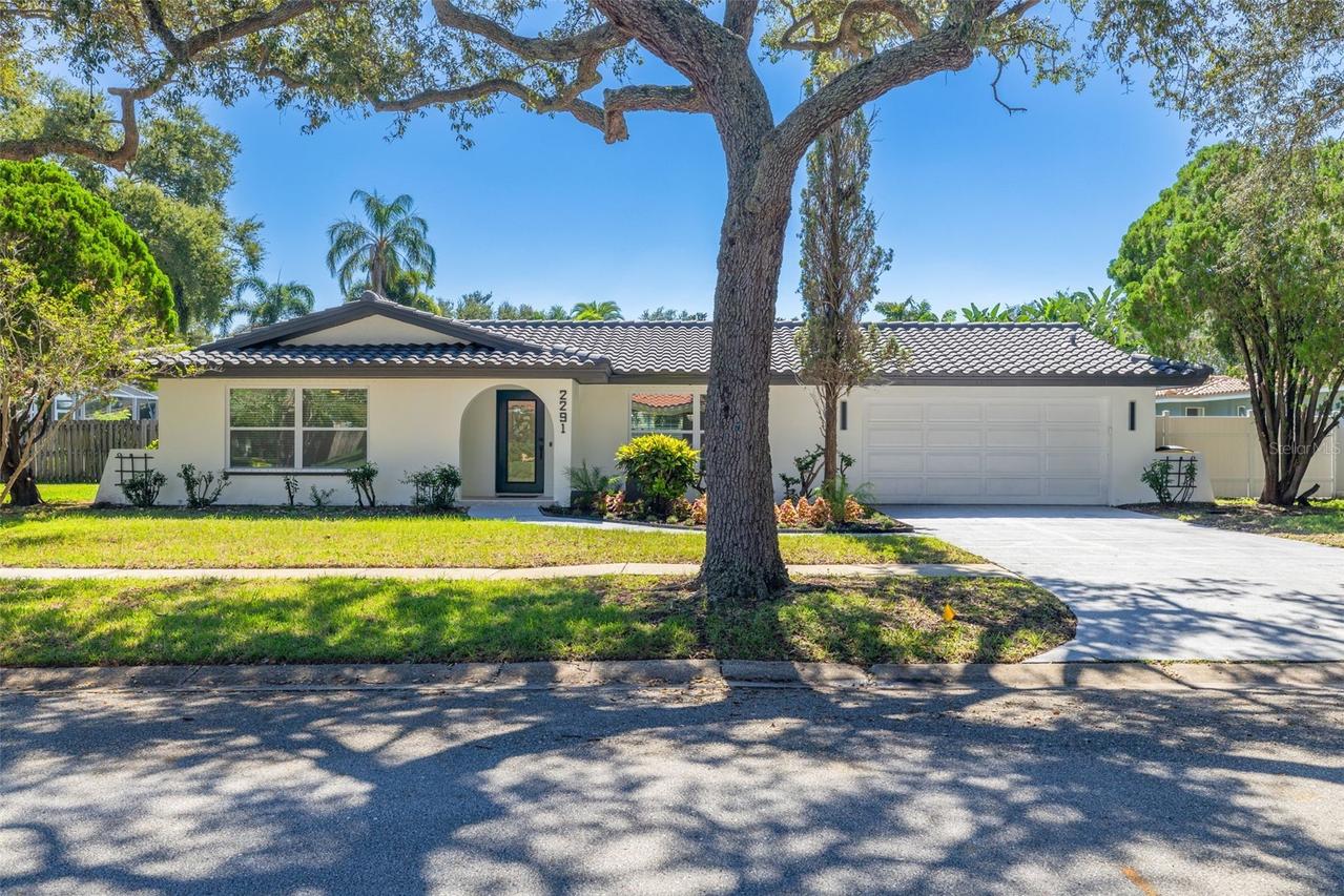 2291 Grovewood Rd., Clearwater, FL 33764