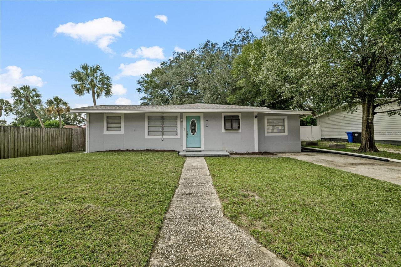 14902 Pinecrest Rd., Tampa, FL 33613