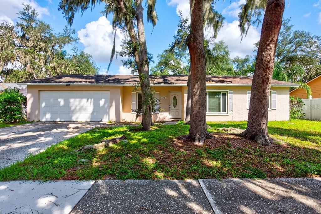 518 Wynnwood Dr., Brandon, FL 33511