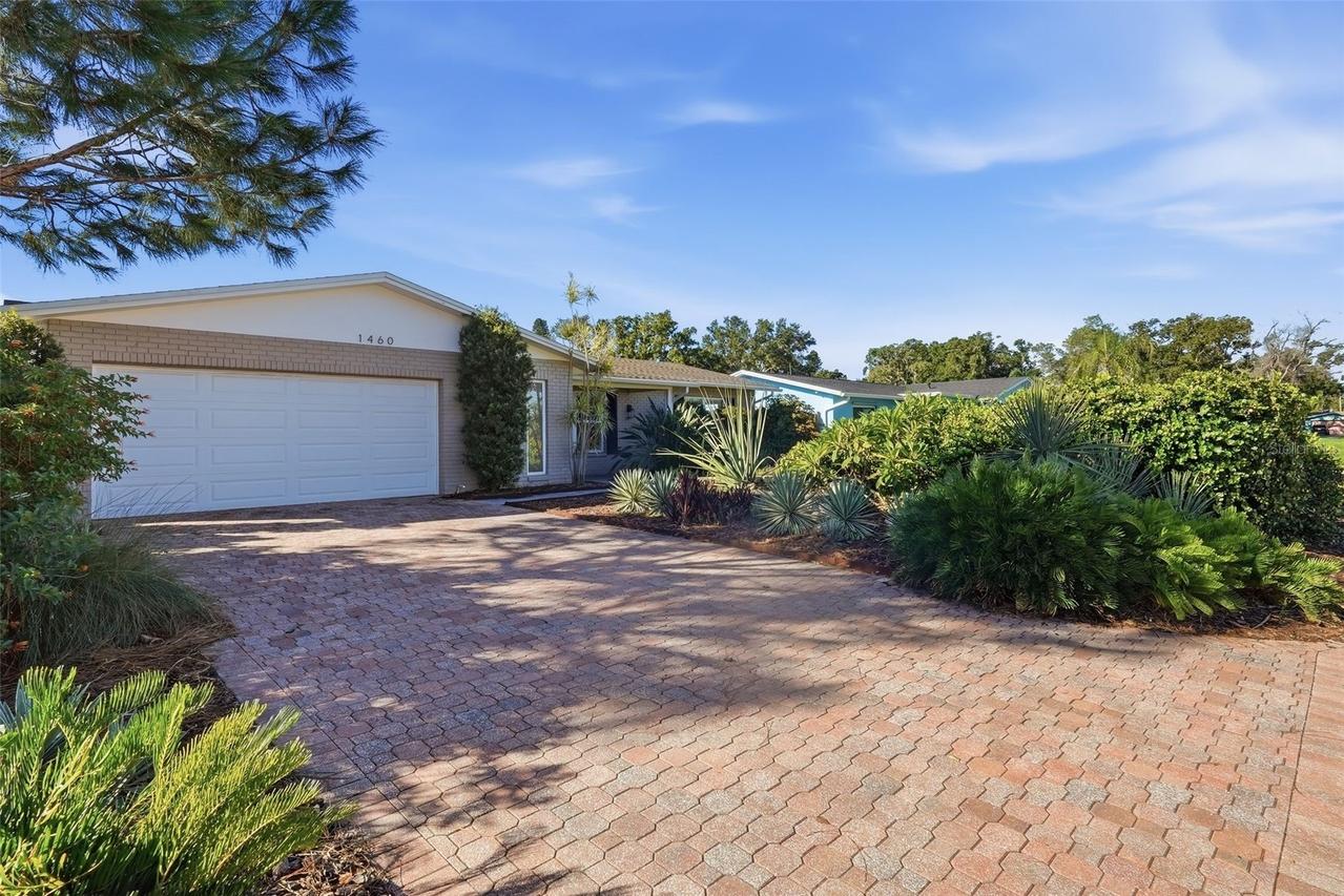 1460 69th Pl., St Petersburg, FL 33705