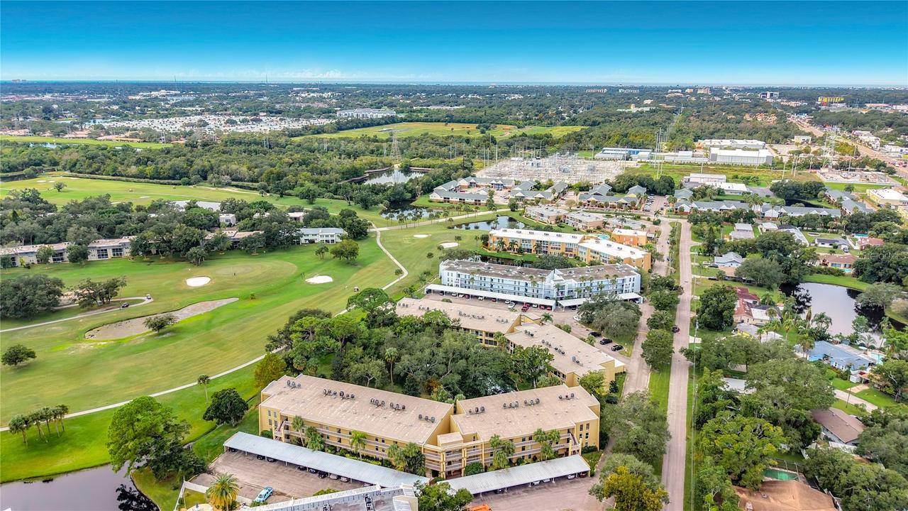 225 Country Club Dr. #E252, Largo, FL 33771