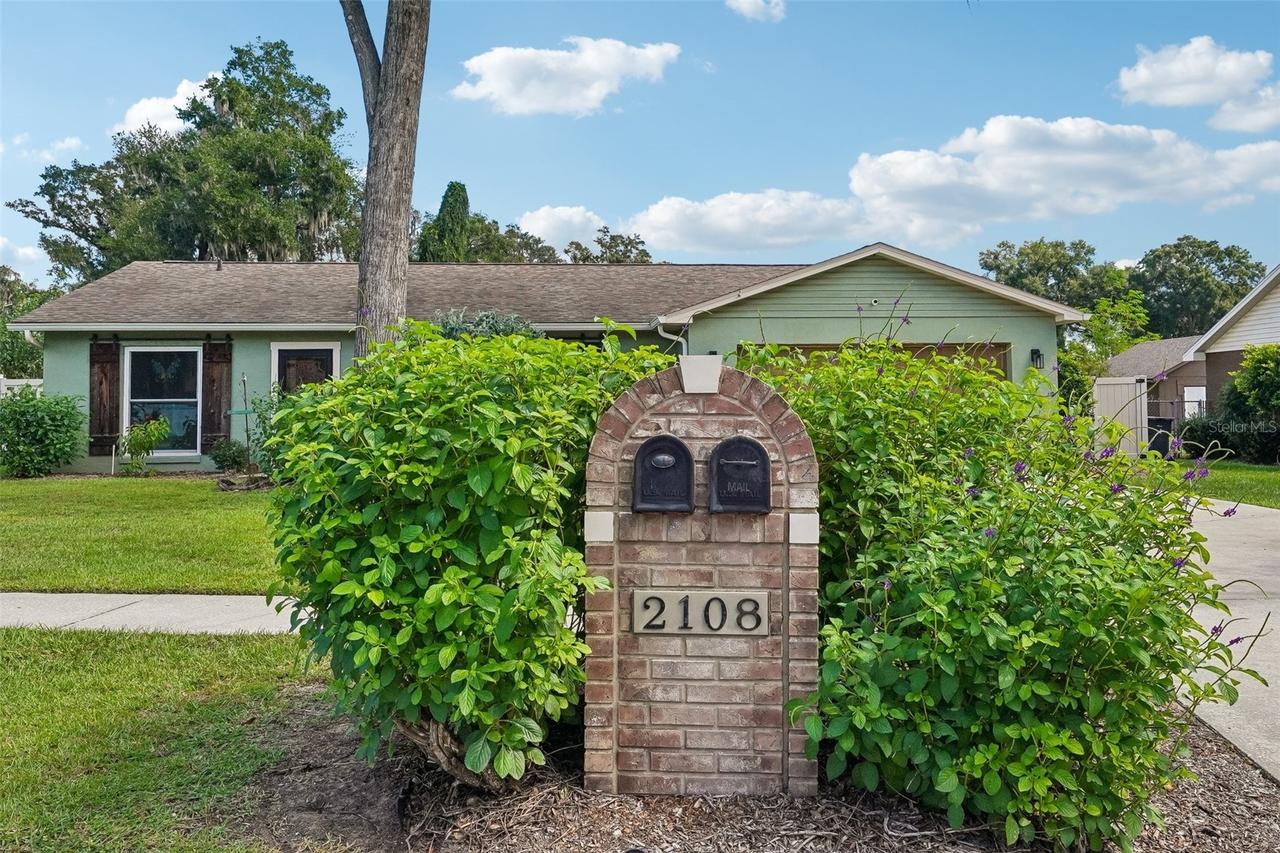 2108 Siloam Springs Dr., Dover, FL 33527