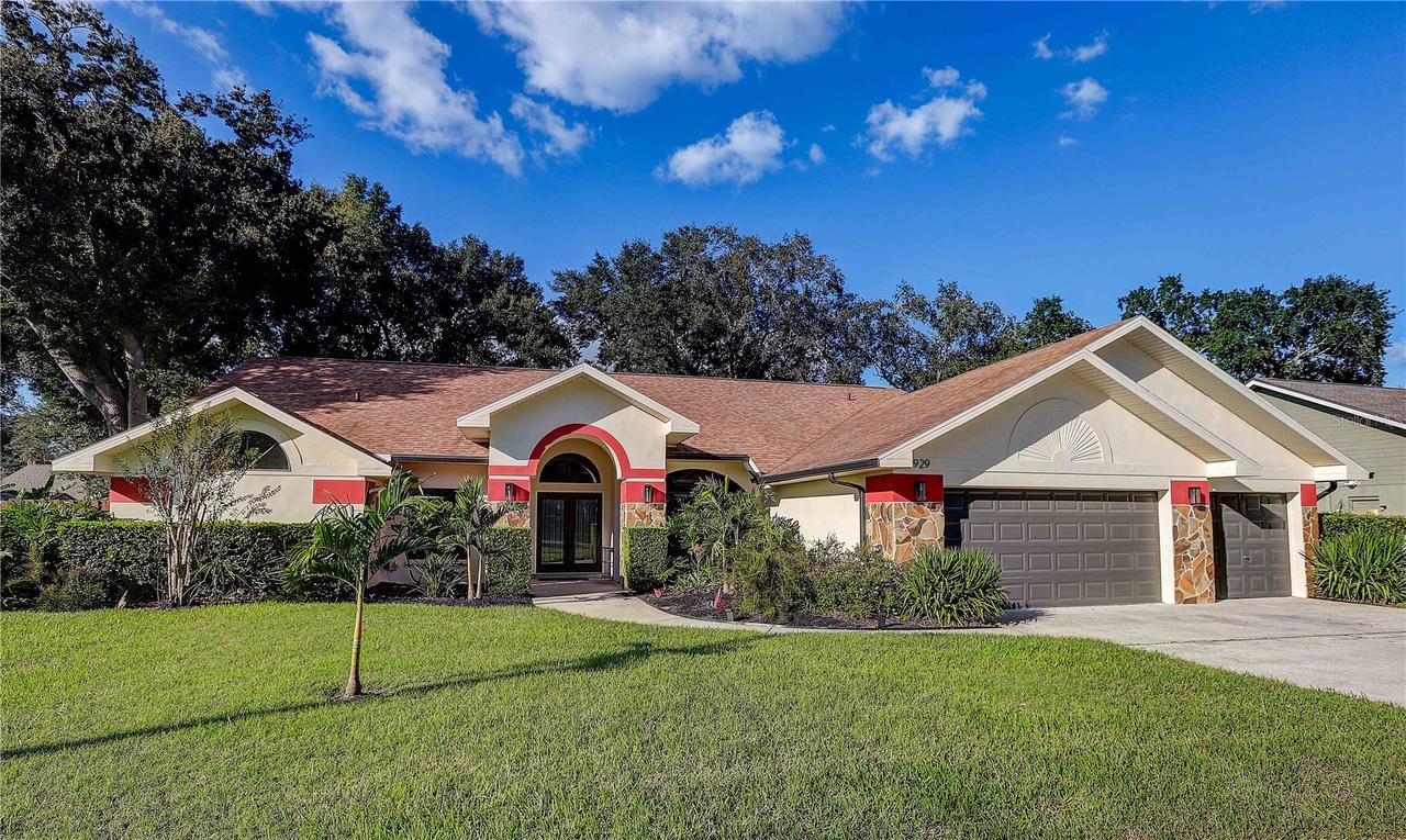 3929 Buckingham Loop Dr., Valrico, FL 33594