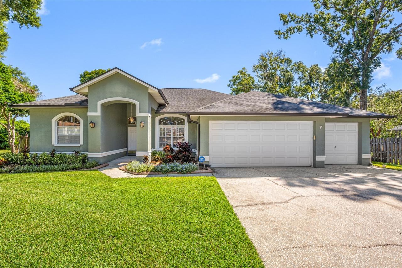 1648 Woodridge Ct., Lutz, FL 33559