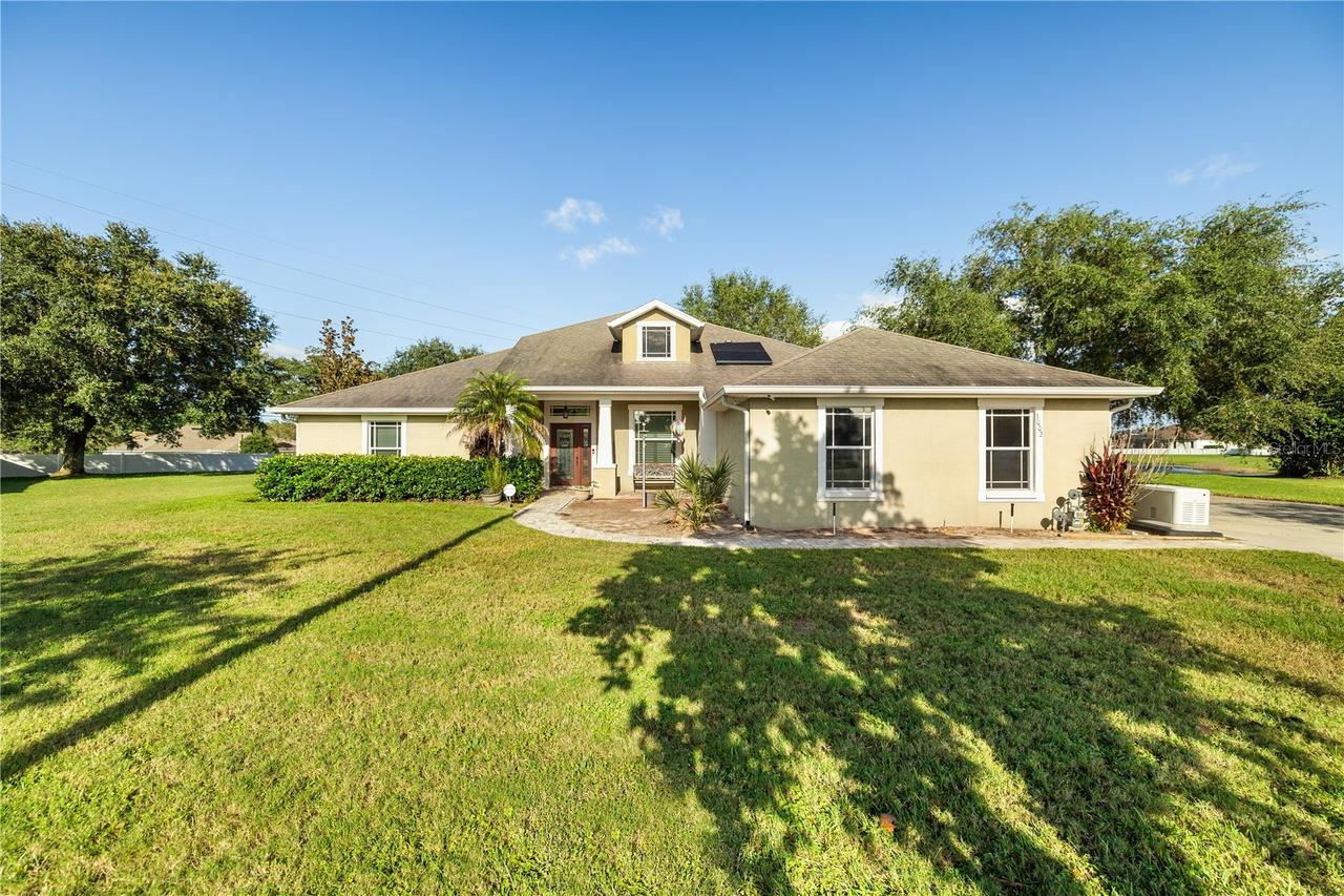 3002 Via Roma Court, Plant City, FL 33566