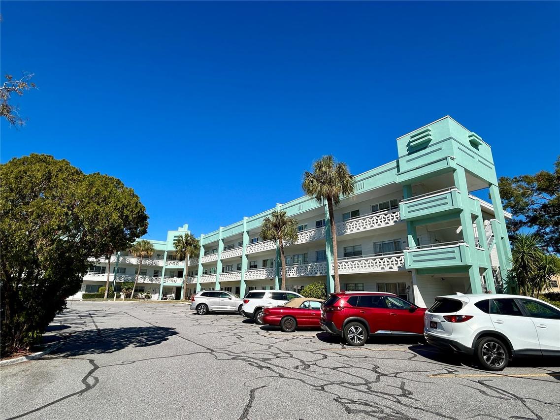 2455 Finlandia Ln. #23, Clearwater, FL 33763