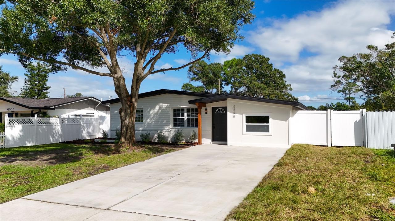 6495 64th Way, Pinellas Park, FL 33781