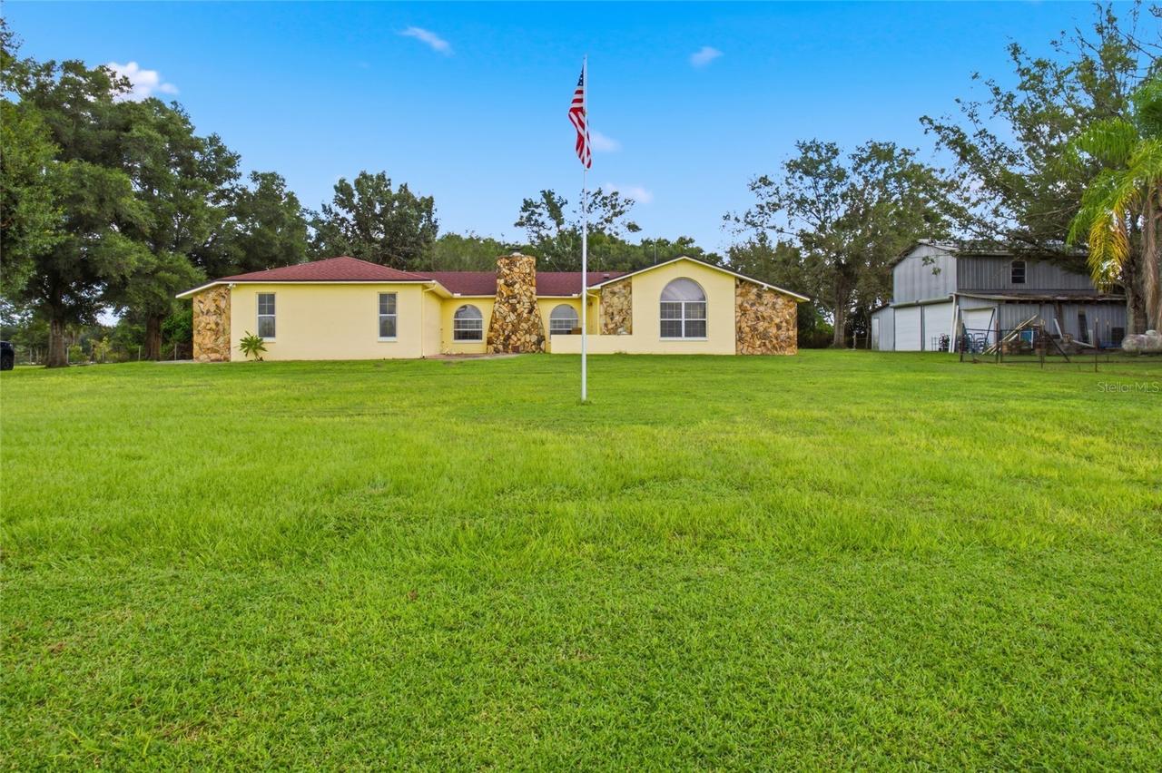 8634 23rd St., Zephyrhills, FL 33540