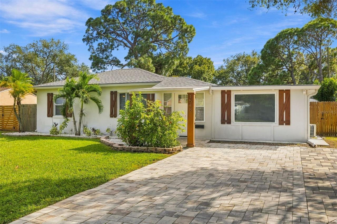 1548 Canterbury Rd., St Petersburg, FL 33710