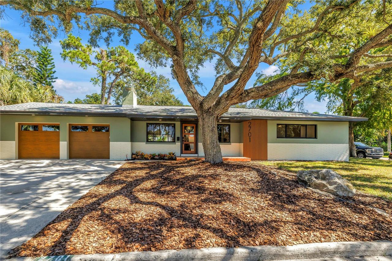 2701 Pelham Rd., St Petersburg, FL 33710