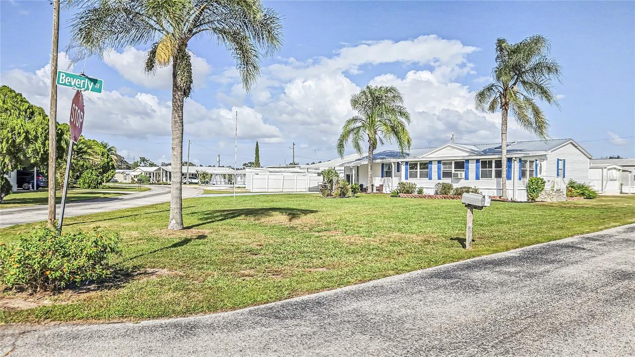37233 Beverly Ave., Zephyrhills, FL 33542