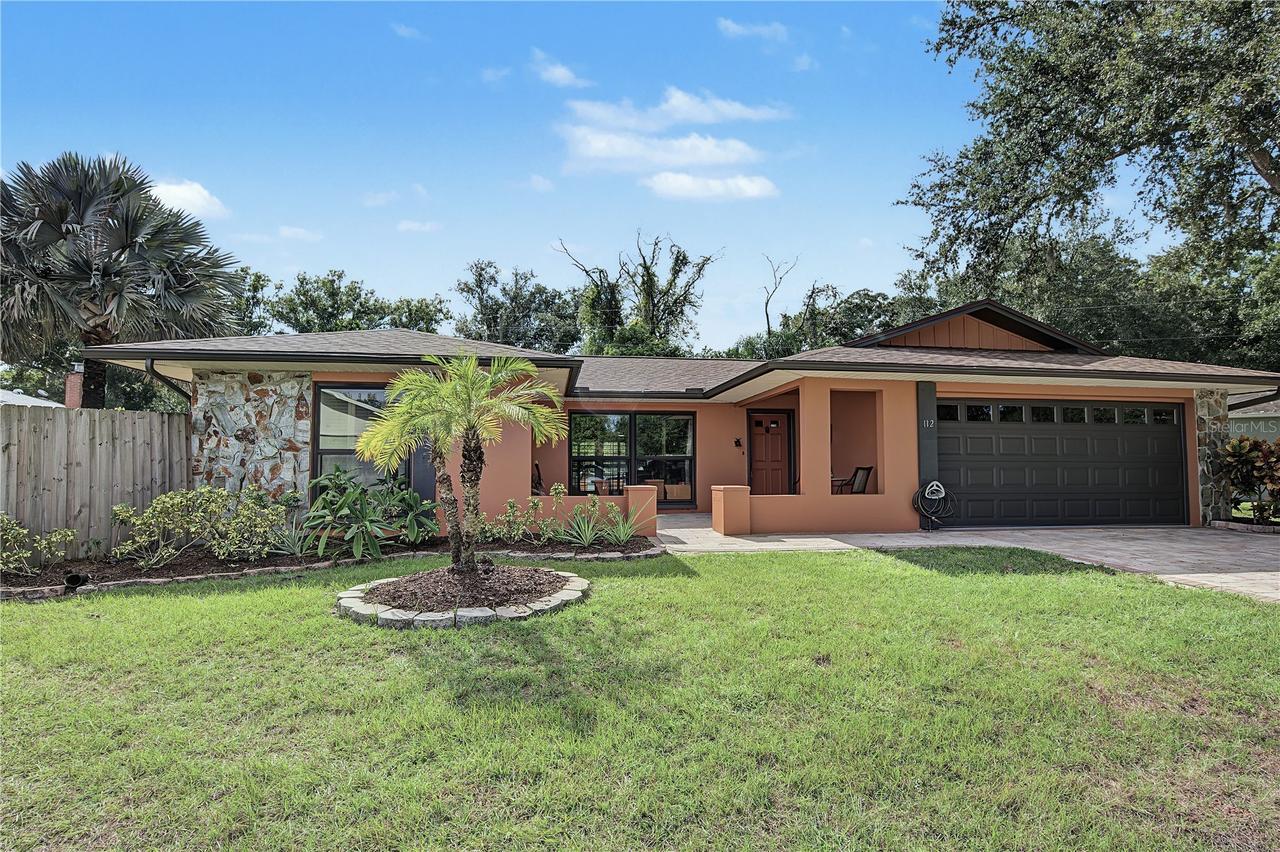 112 Peacock Cir., Safety Harbor, FL 34695