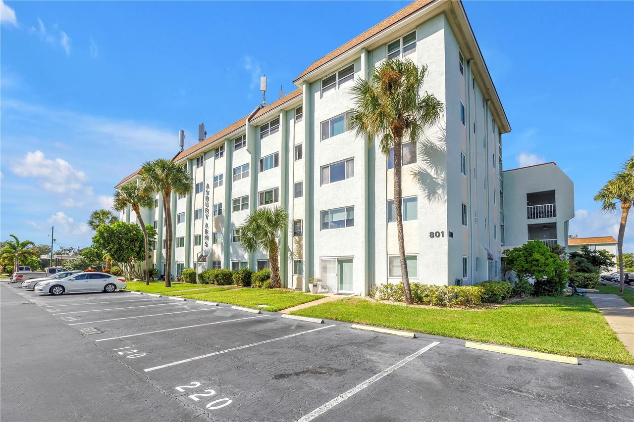 801 83rd Ave. #214, St Petersburg, FL 33702