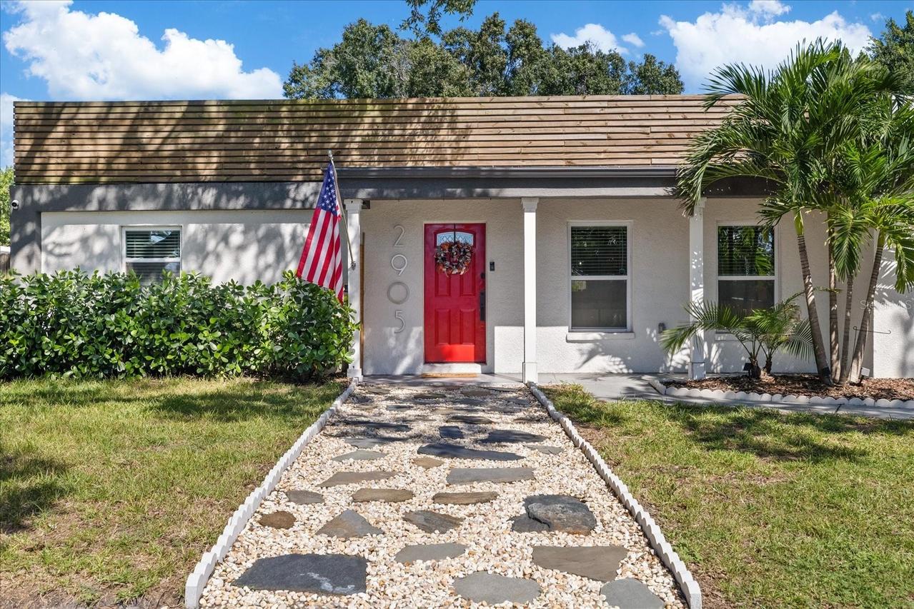 2905 W Paxton Ave., Tampa, FL 33611