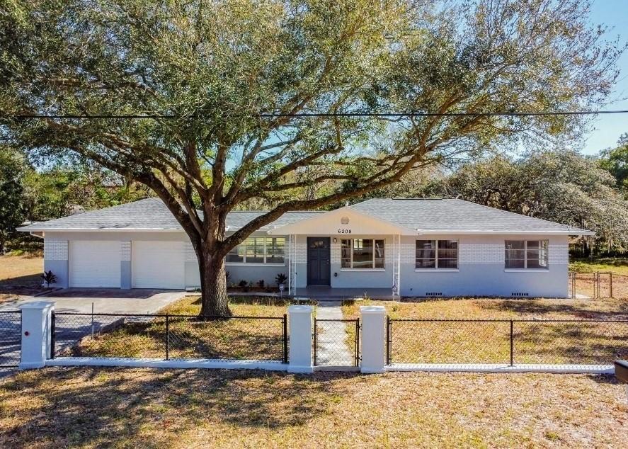 6209 N 48th St., Tampa, FL 33610