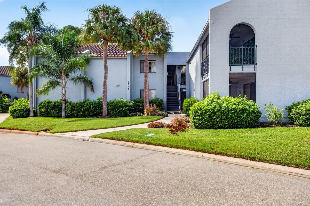 6326 Grand Bahama Cir. #F, Tampa, FL 33615