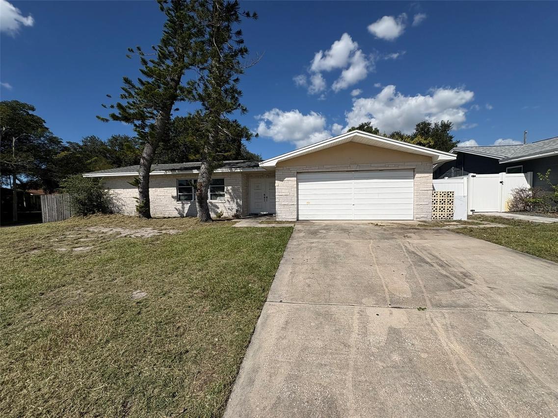 13941 84th Ter., Seminole, FL 33776