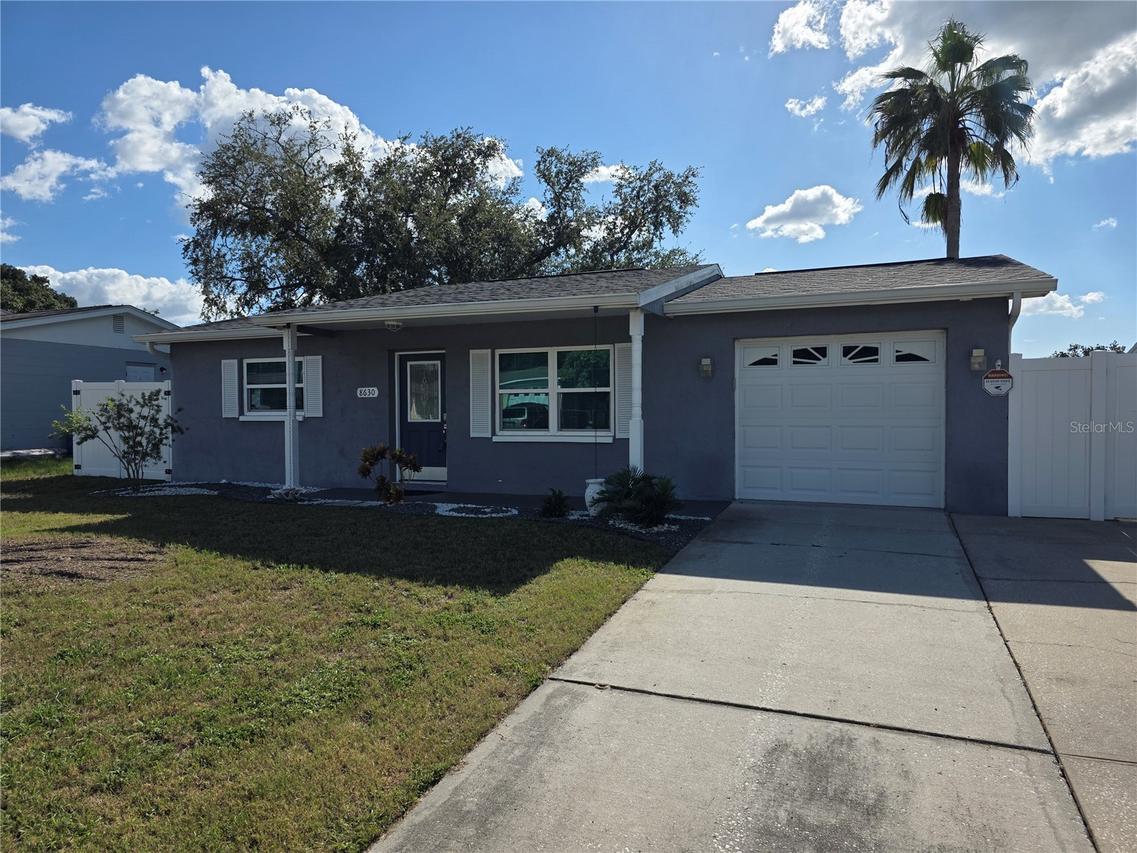 8630 Fox Hollow Dr., Port Richey, FL 34668