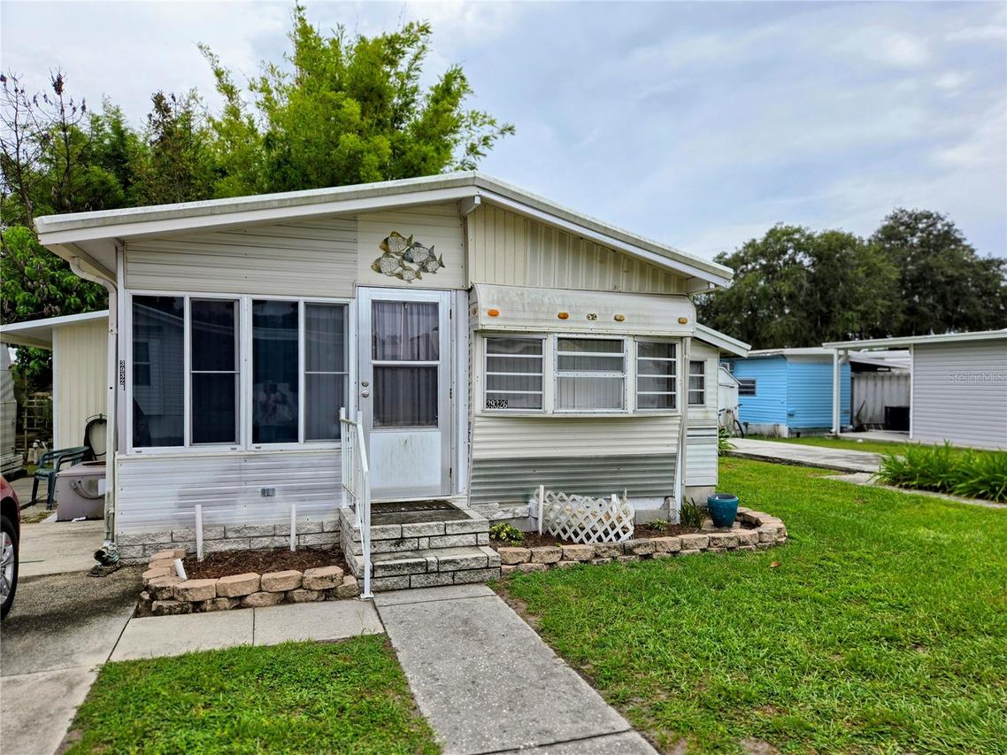39326 Homecrest Dr., Zephyrhills, FL 33542