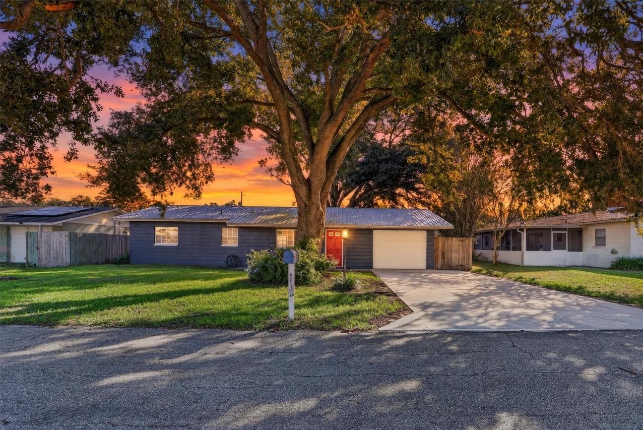 5848 Cypress St., Zephyrhills, FL 33542