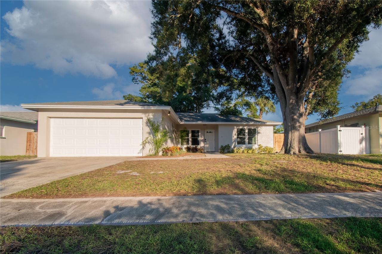 5751 Dunfries St., St Petersburg, FL 33709
