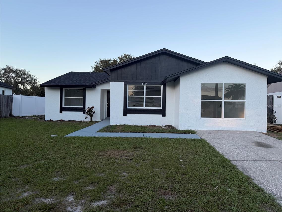 6807 White Cliffs Way, Tampa, FL 33625