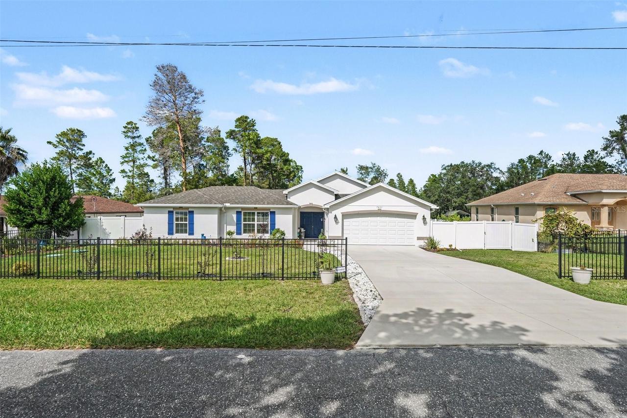 7451 Blackbird Ave., Weeki Wachee, FL 34613