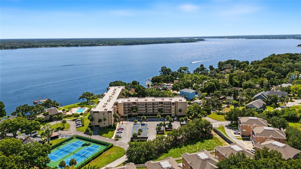 90 S Highland Ave. #1203, Tarpon Springs, FL 34689