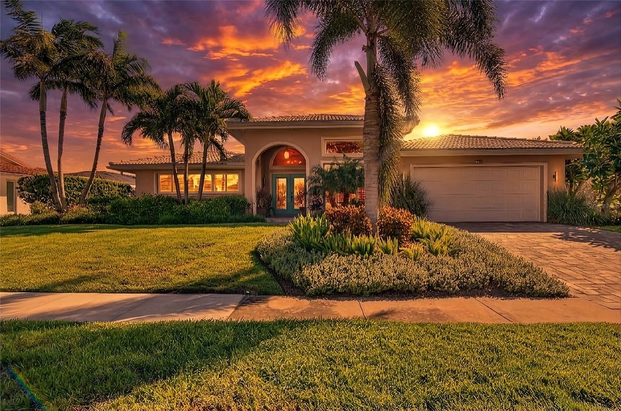 779 Island Way, Clearwater, FL 33767