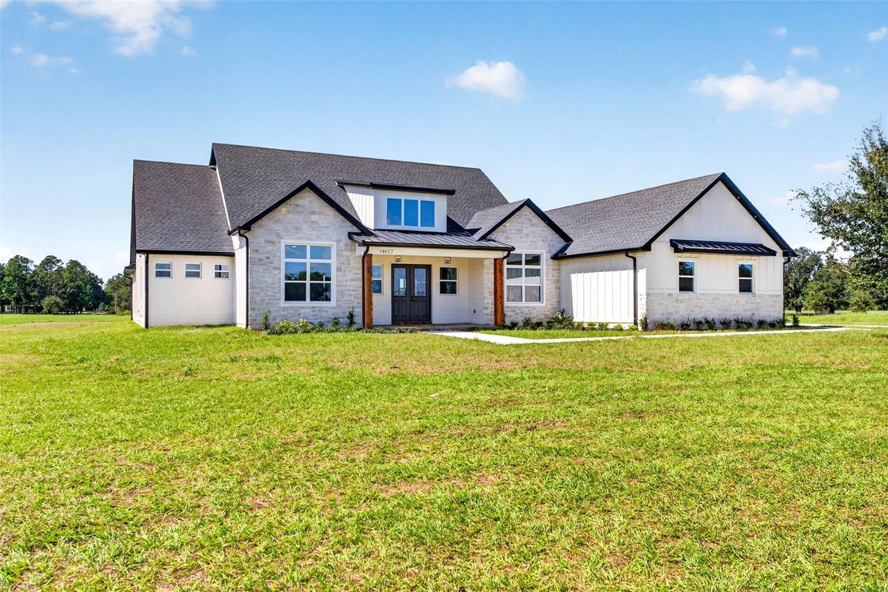 14927 Crimson Oaks Trail, Dade City, FL 33525