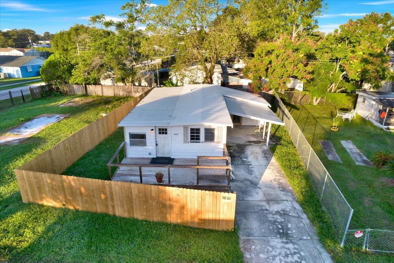 6237 New York St., Zephyrhills, FL 33542